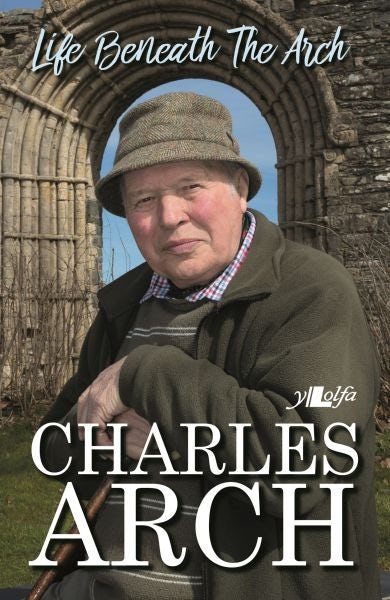 Cover image for Life Beneath the Arch, isbn: 9781784616465