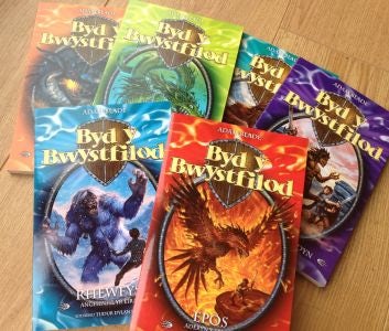 Cover image for Cyfres Byd y Bwystfilod - Pecyn, isbn: 9781849671590